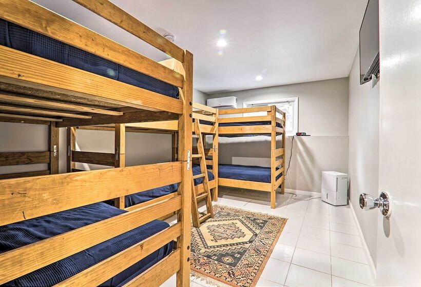 Game Room, Pool & Hot Tub: Poconos Paradise