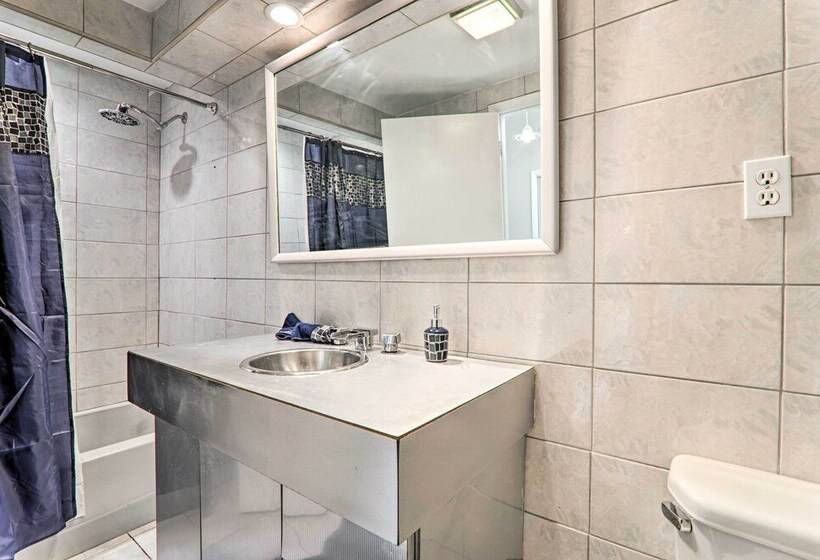 Game Room, Pool & Hot Tub: Poconos Paradise