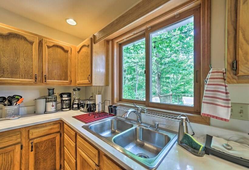 Quiet Blue Ridge Haven < 4 Mi To Sapphire Resort!