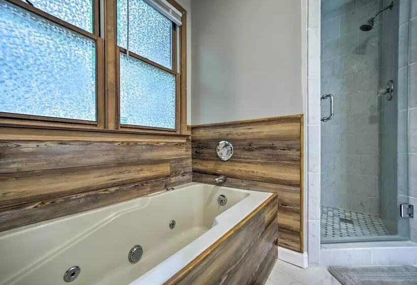 Quiet Blue Ridge Haven < 4 Mi To Sapphire Resort!