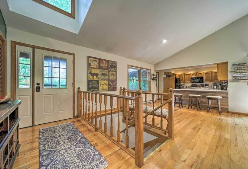 Quiet Blue Ridge Haven < 4 Mi To Sapphire Resort!