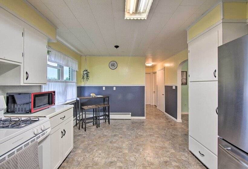 Quiet Elizabethville Home W/ Fire Pit + Views