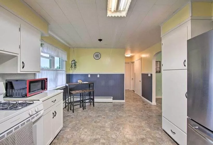 Quiet Elizabethville Home W/ Fire Pit + Views