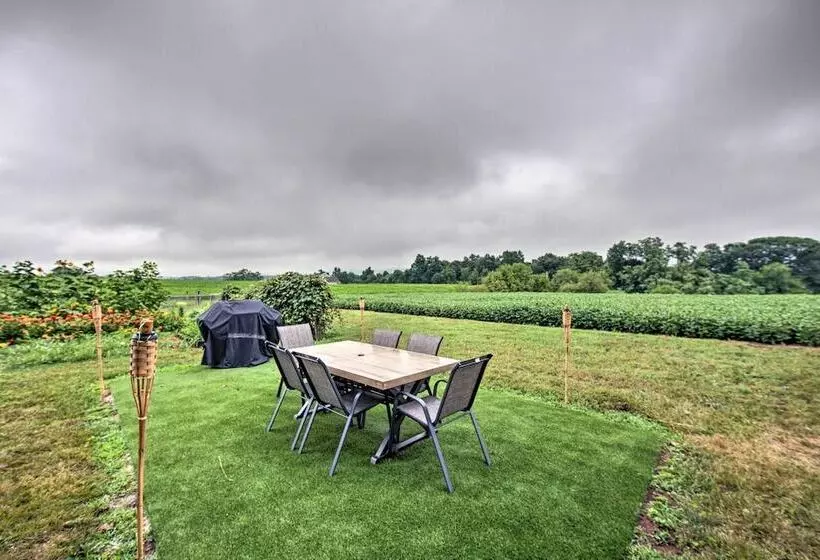 Quiet Elizabethville Home W/ Fire Pit + Views