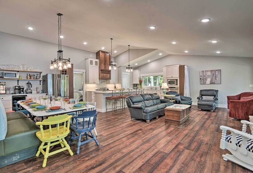 Renovated Lakeside Home W/ Private Boat Dock!