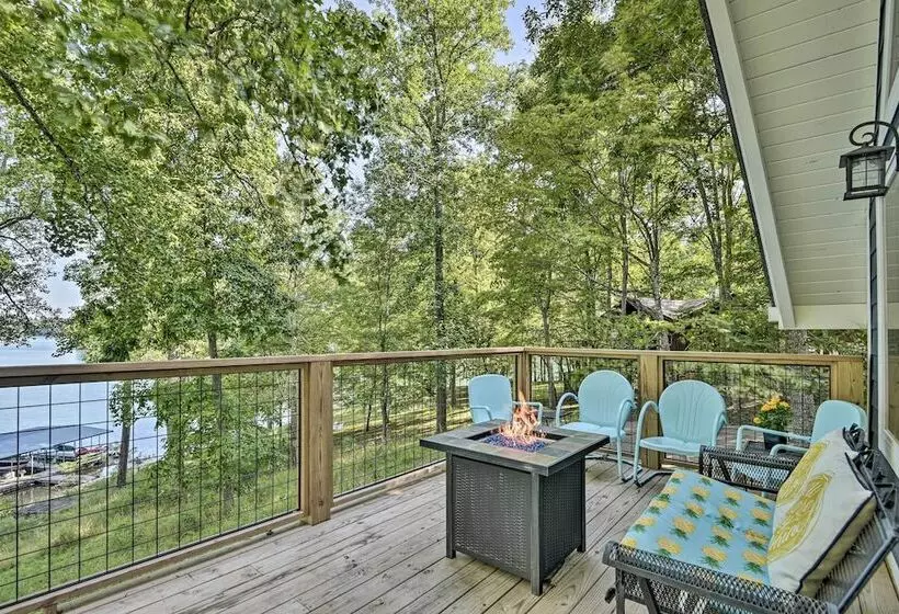 Renovated Lakeside Home W/ Private Boat Dock!
