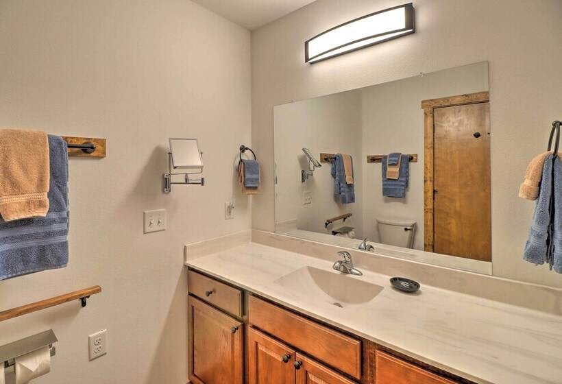 Riverfront  Heaven On The White  W/ Covered Patio!