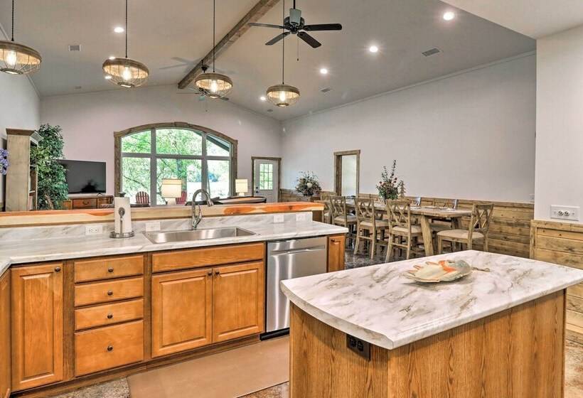 Riverfront  Heaven On The White  W/ Covered Patio!