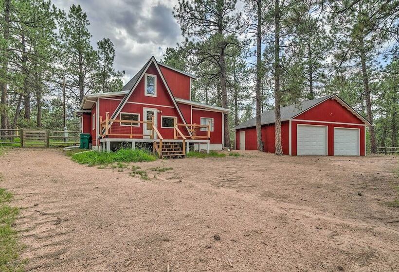 Rustic A Frame Hideout Near National Monument!