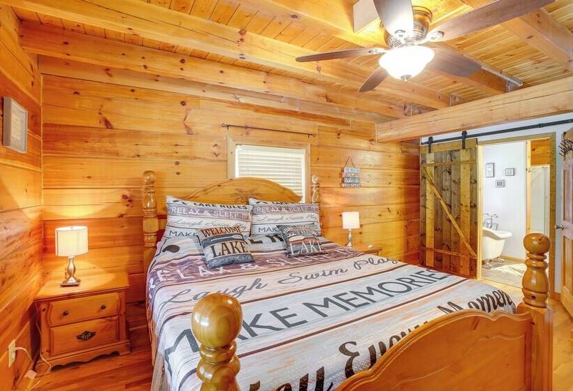 Rustic Dale Hollow Lake Cabin Private Hot Tub!