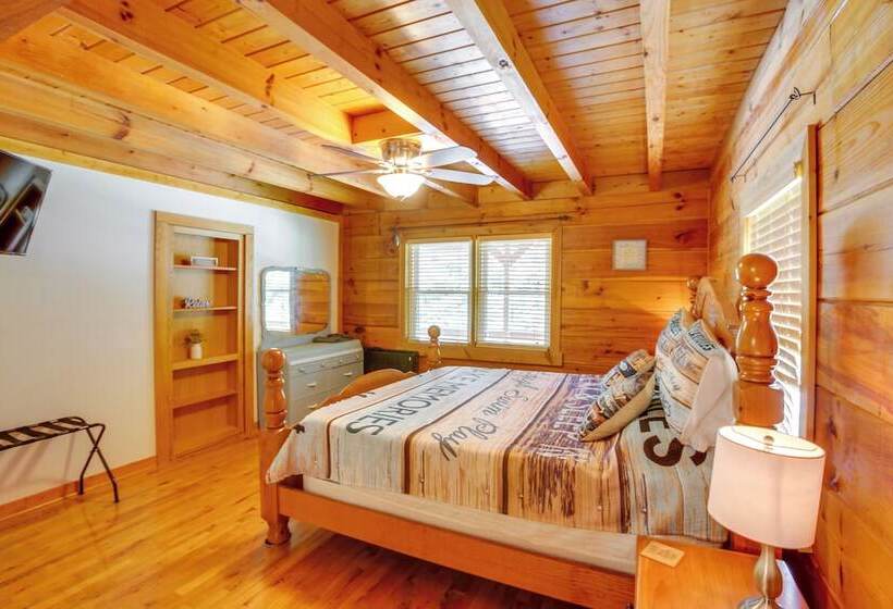 Rustic Dale Hollow Lake Cabin Private Hot Tub!