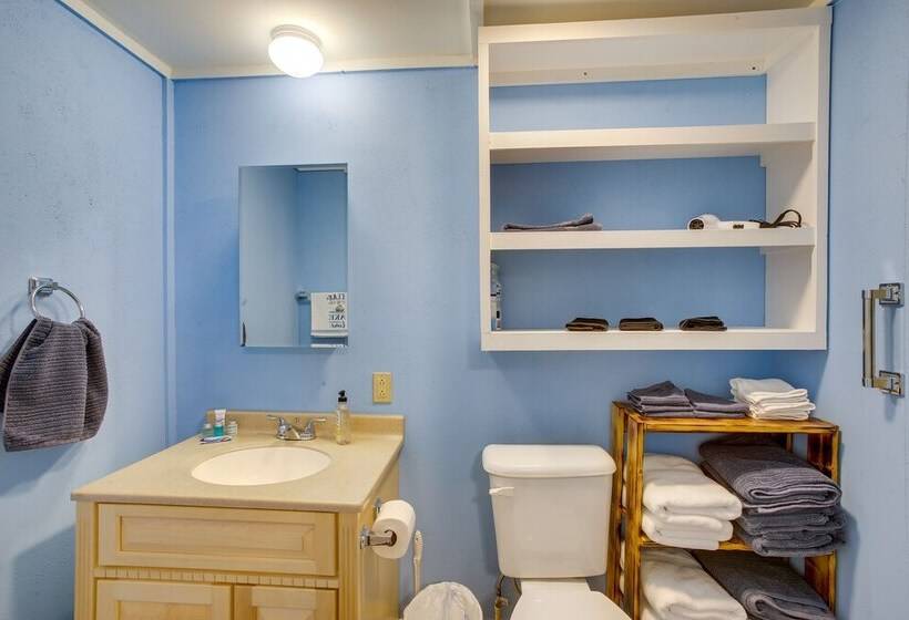 Rustic Dale Hollow Lake Cabin Private Hot Tub!