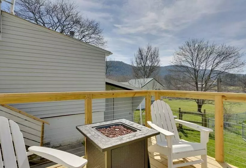 Scenic Home On The Delaware River, Pet Friendly!