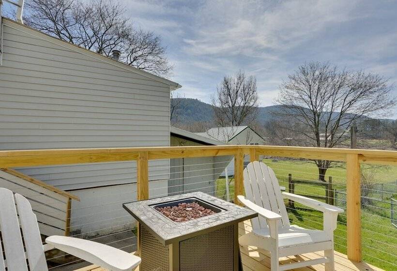 Scenic Home On The Delaware River, Pet Friendly!