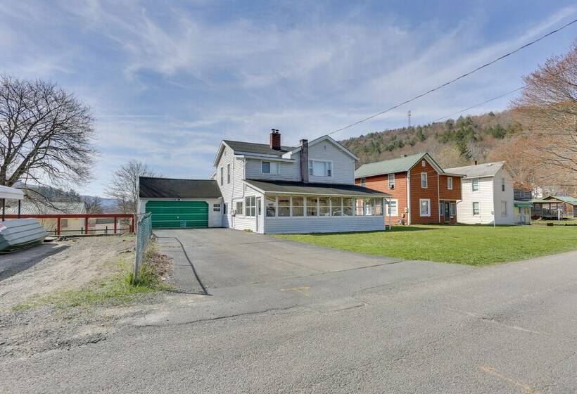 Scenic Home On The Delaware River, Pet Friendly!