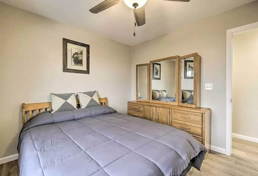Quiet Show Low Home W/ White Mountain Lake Access!