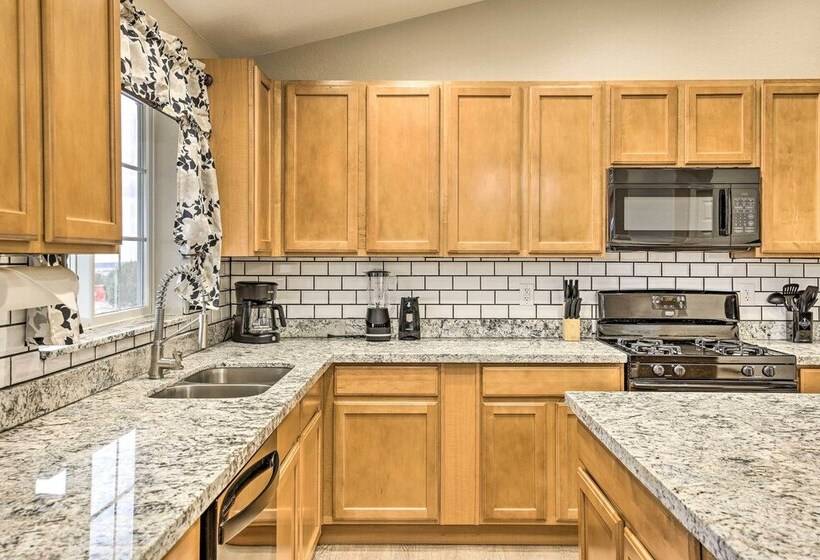 Quiet Show Low Home W/ White Mountain Lake Access!