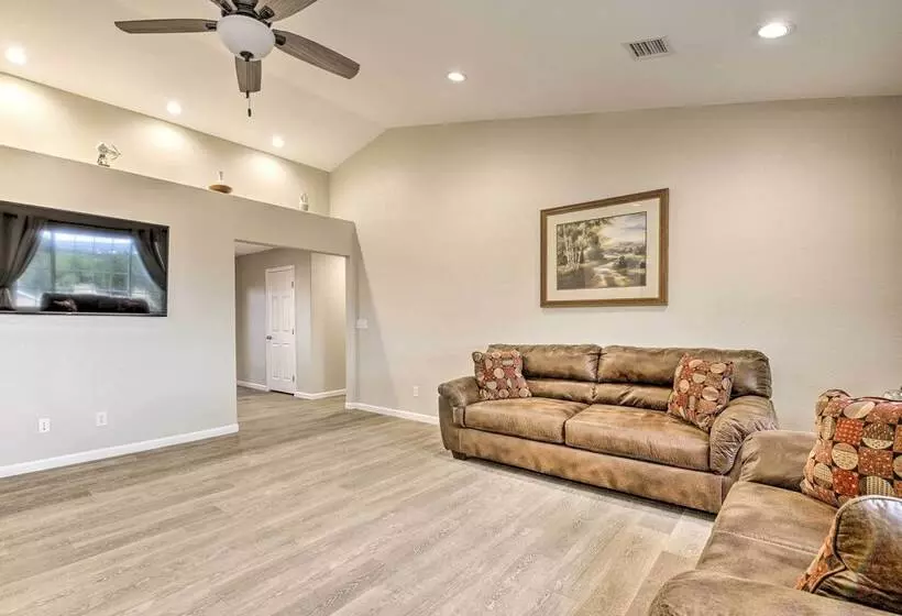 Quiet Show Low Home W/ White Mountain Lake Access!