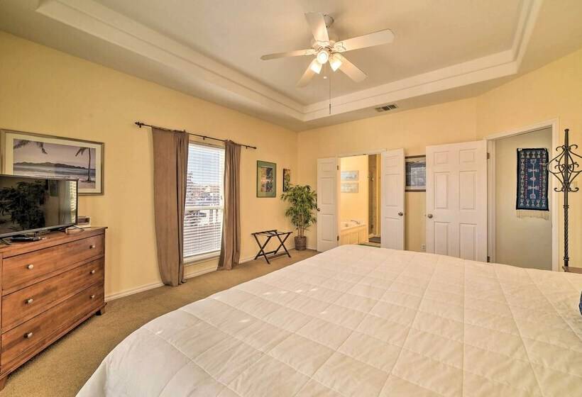 Snowbird Getaway: Waterfront Home, 1 Mi To Beach