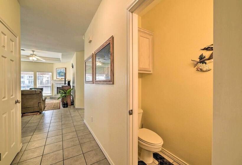 Snowbird Getaway: Waterfront Home, 1 Mi To Beach