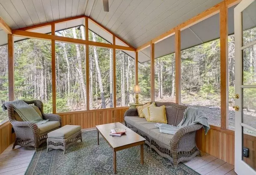 Stunning Seal Cove Home Near Acadia National Park!