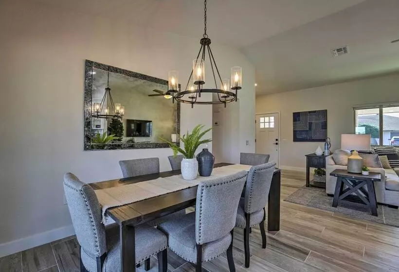 Sun City West Vacation Home W/ Putting Green!