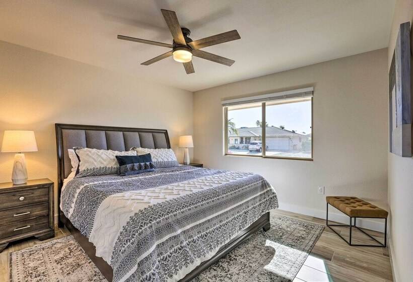 Sun City West Vacation Home W/ Putting Green!