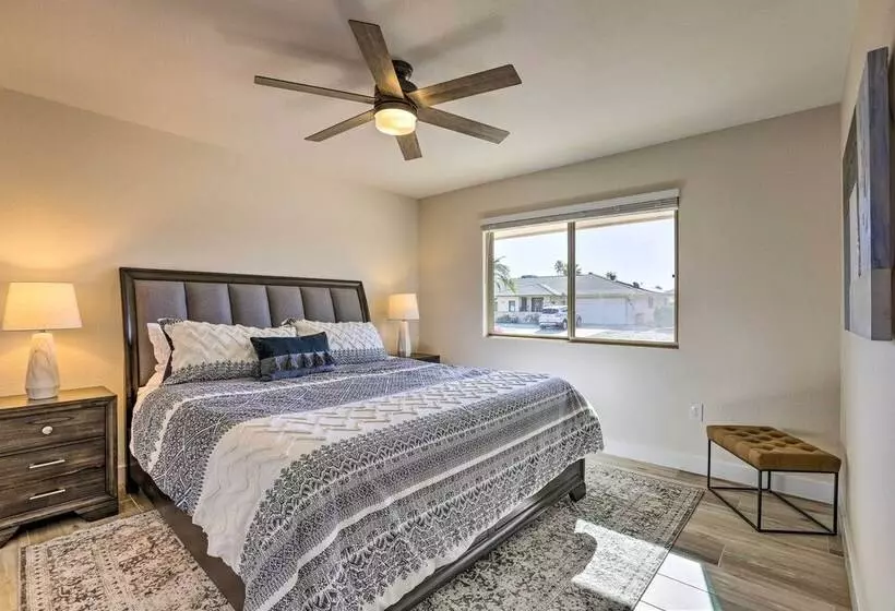 Sun City West Vacation Home W/ Putting Green!