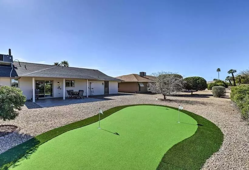 Sun City West Vacation Home W/ Putting Green!