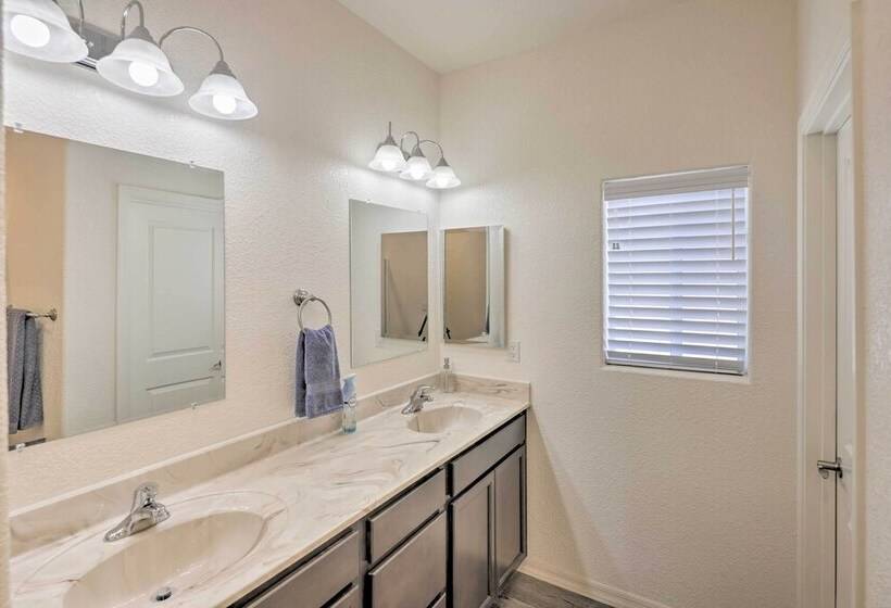 Sunny Bullhead City Home W/ Patio & Mnt View!