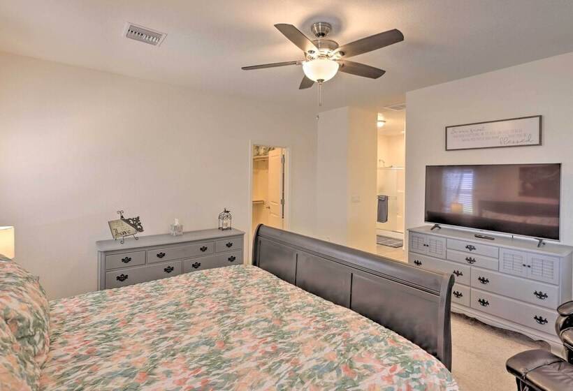 Sunny Bullhead City Home W/ Patio & Mnt View!