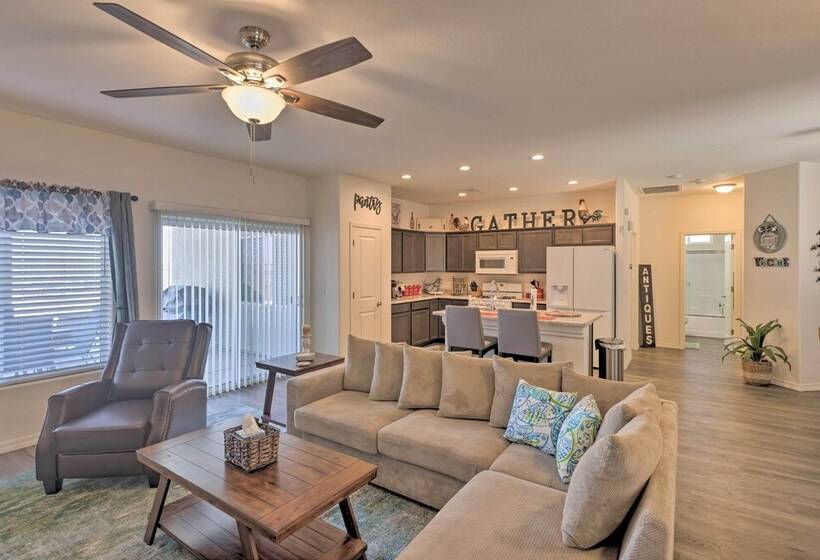 Sunny Bullhead City Home W/ Patio & Mnt View!