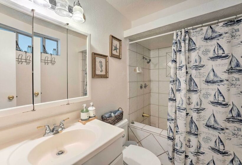 Sunny Lake Havasu City Home In Great Location