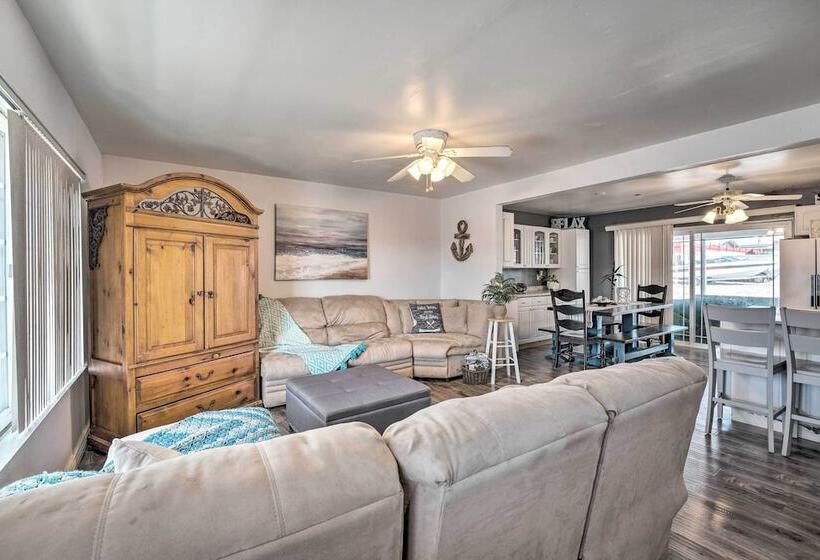 Sunny Lake Havasu City Home In Great Location