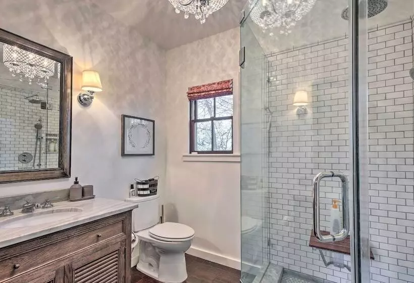 The Little Alsatian House: 18 Miles To San Antonio