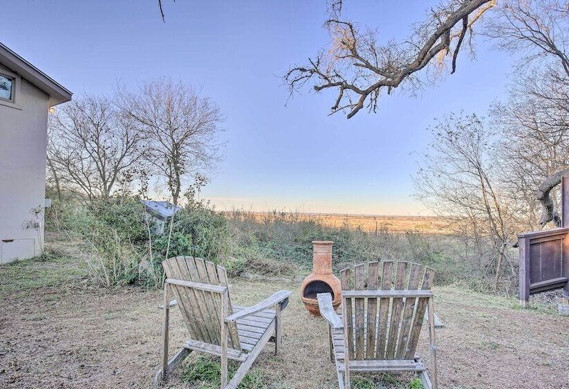 The Little Alsatian House: 18 Miles To San Antonio