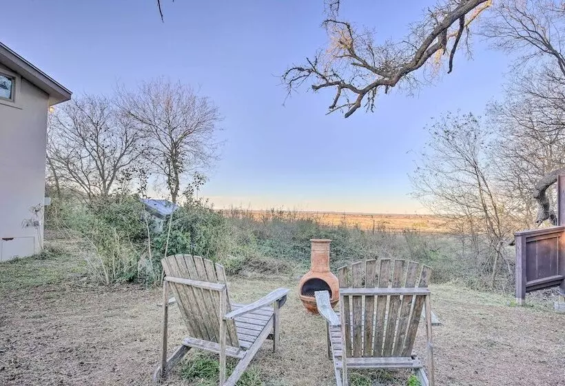 The Little Alsatian House: 18 Miles To San Antonio