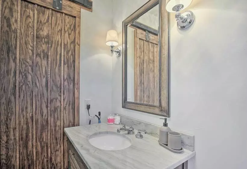 The Little Alsatian House: 18 Miles To San Antonio