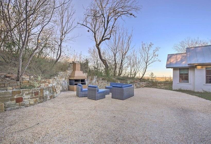 The Little Alsatian House: 18 Miles To San Antonio