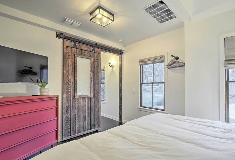 The Little Alsatian House: 18 Miles To San Antonio