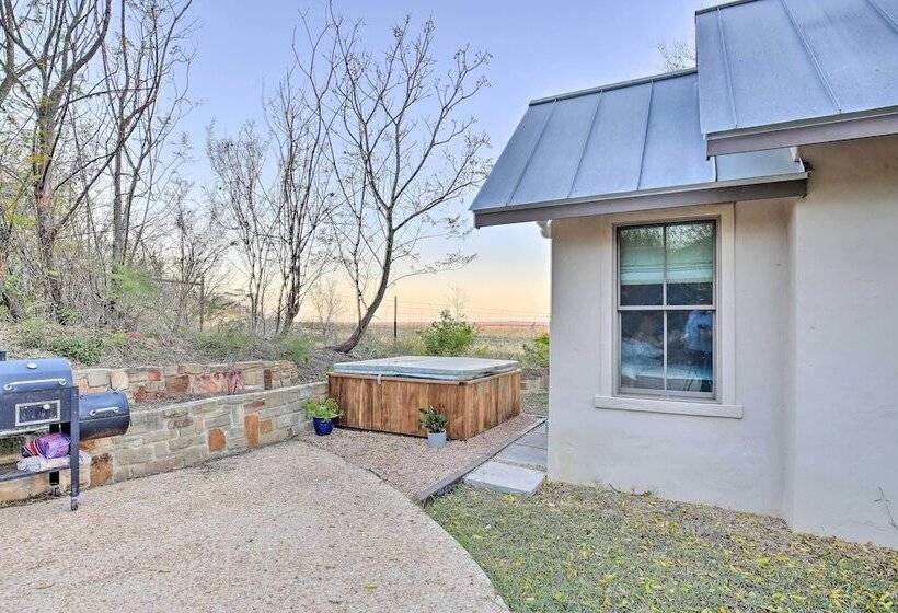 The Little Alsatian House: 18 Miles To San Antonio