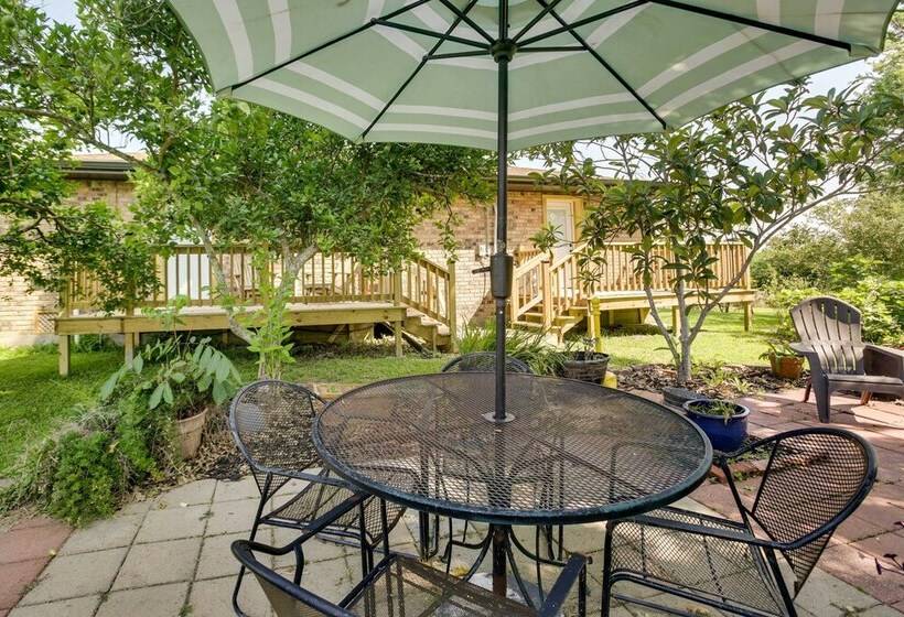 Dularge Grand Villa   Steps To Marina + Fishing!