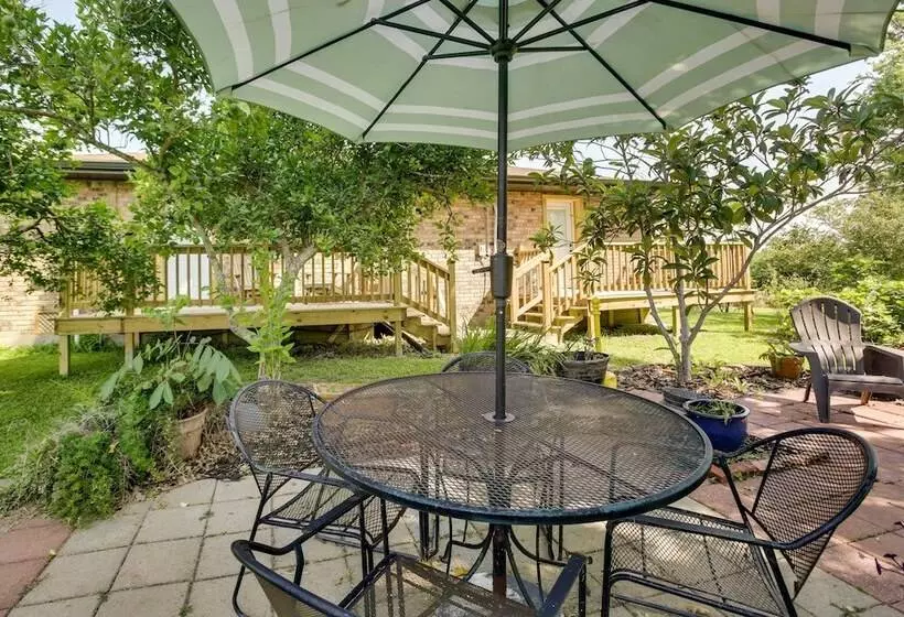 Dularge Grand Villa   Steps To Marina + Fishing!