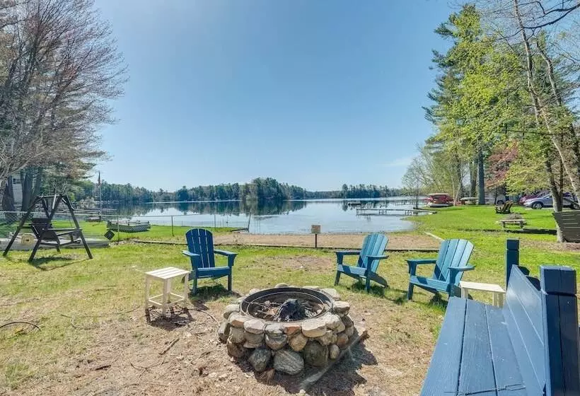 Traverse City Cottage W/ Dock & Beach Area!