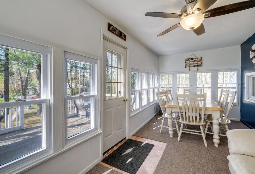 Traverse City Cottage W/ Dock & Beach Area!