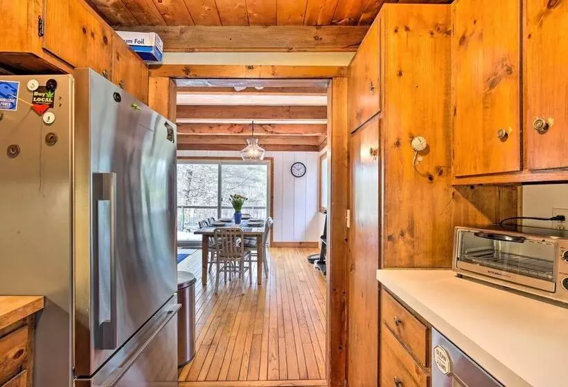 West Cornwall Cabin ~ 4 Mi To Covered Bridge!