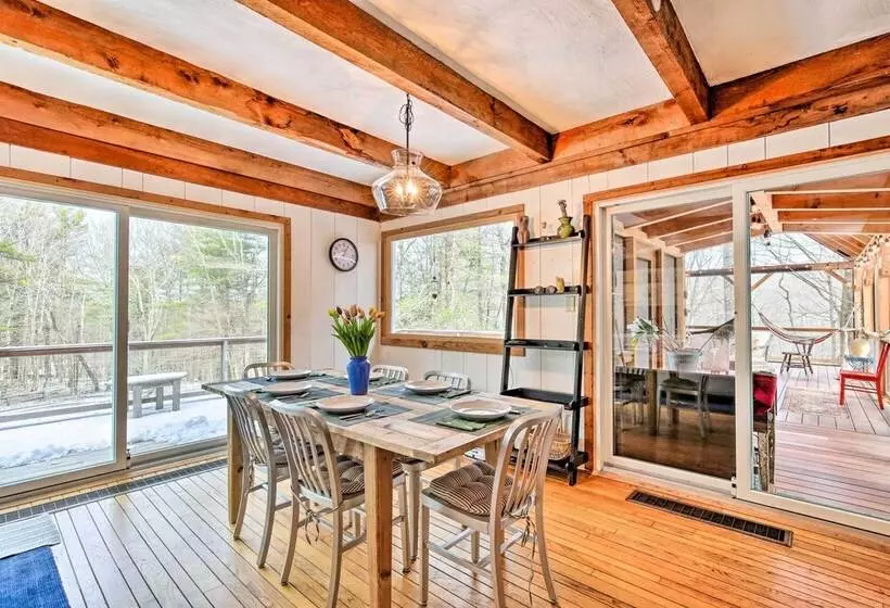 West Cornwall Cabin ~ 4 Mi To Covered Bridge!