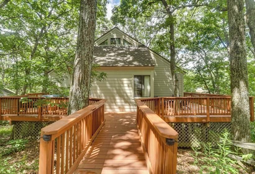 Wintergreen Home W/ Hot Tub, Deck & Mountain Views