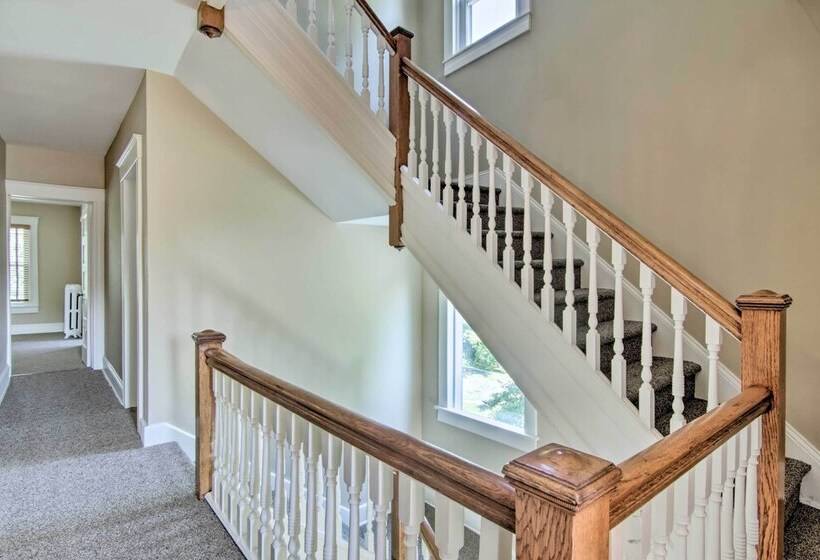 1915 Historic Cambridge Property W/ Fire Pit!