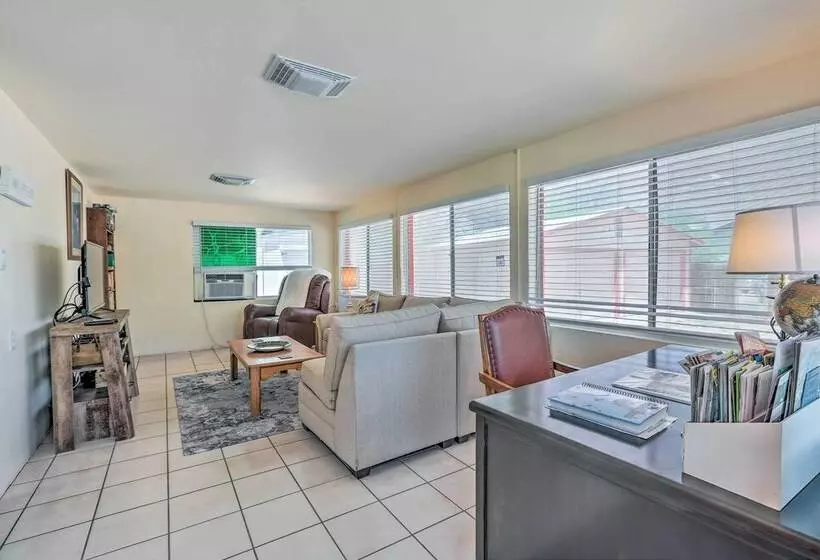 Adobe Style Tumacacori Home W/ Trail Access!